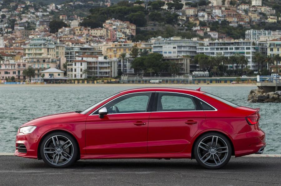  Audi S3 Sedan (8V) 2013 года  (WW) (фото 41 из 95)